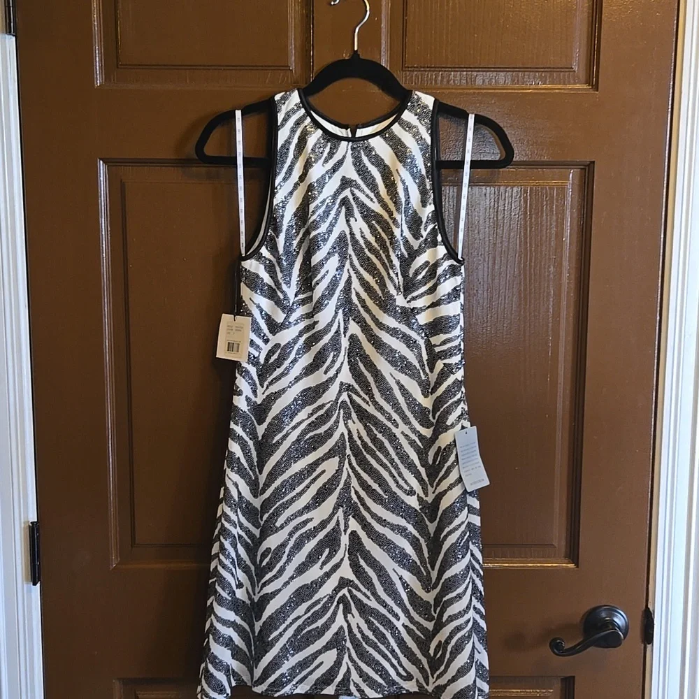 Sho-Blk/white sequin zebra print sleeveless dress Size S NWT. - Picture 2 of 9